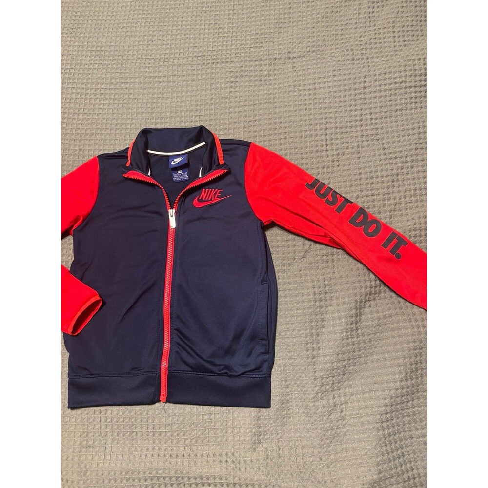 Boys Nike Size 6 Pullover